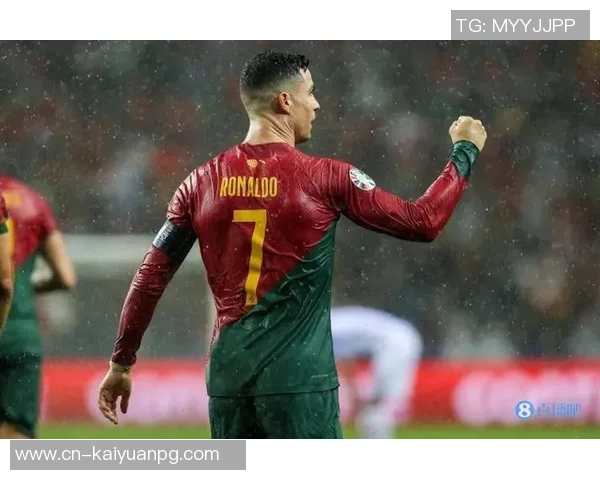 马丁内斯称赞C罗态度决定国家队主力地位30场比赛贡献25球彰显重要性